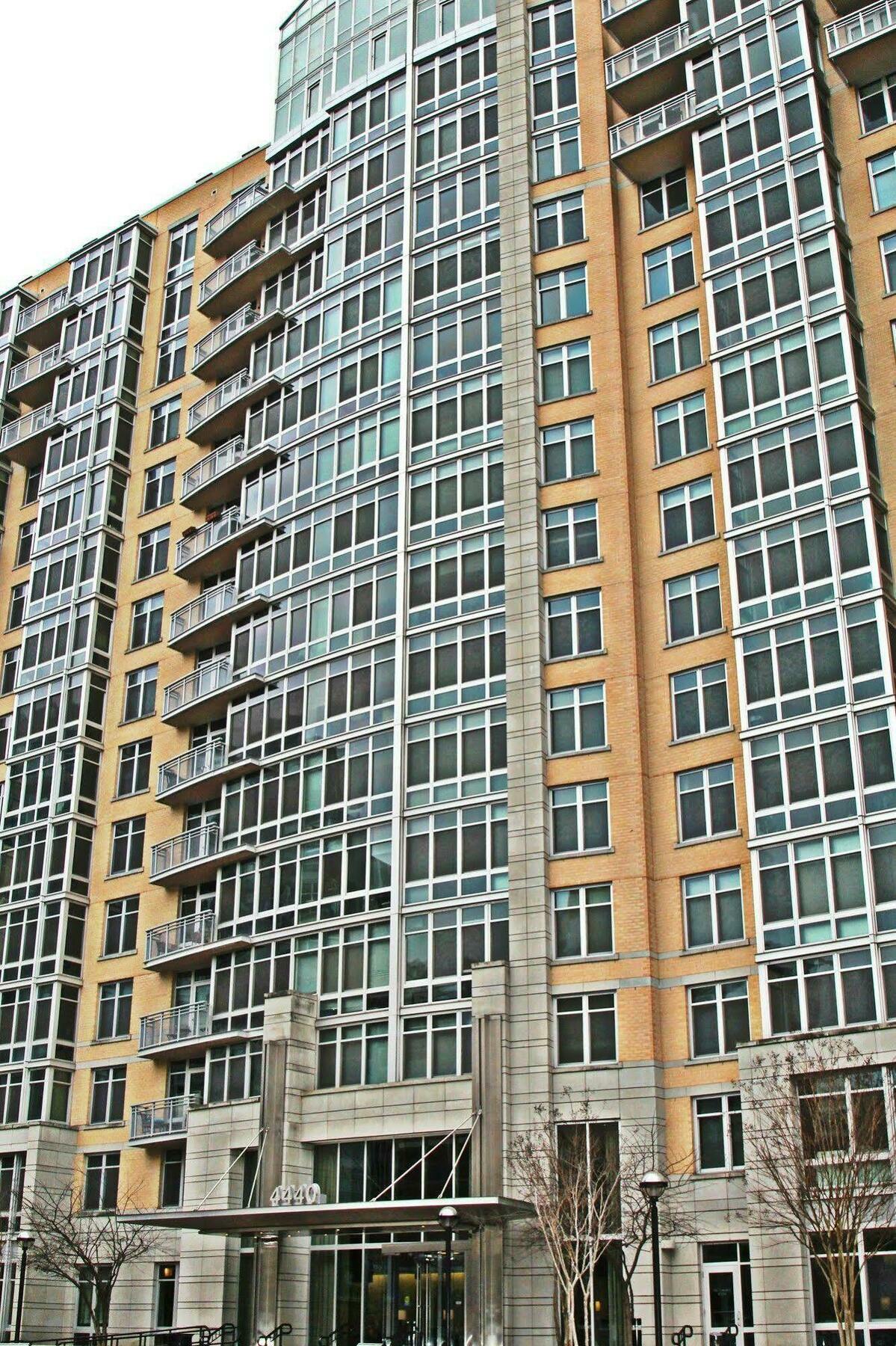 Weichert Suites At Wisconsin Place Chevy Chase Buitenkant foto